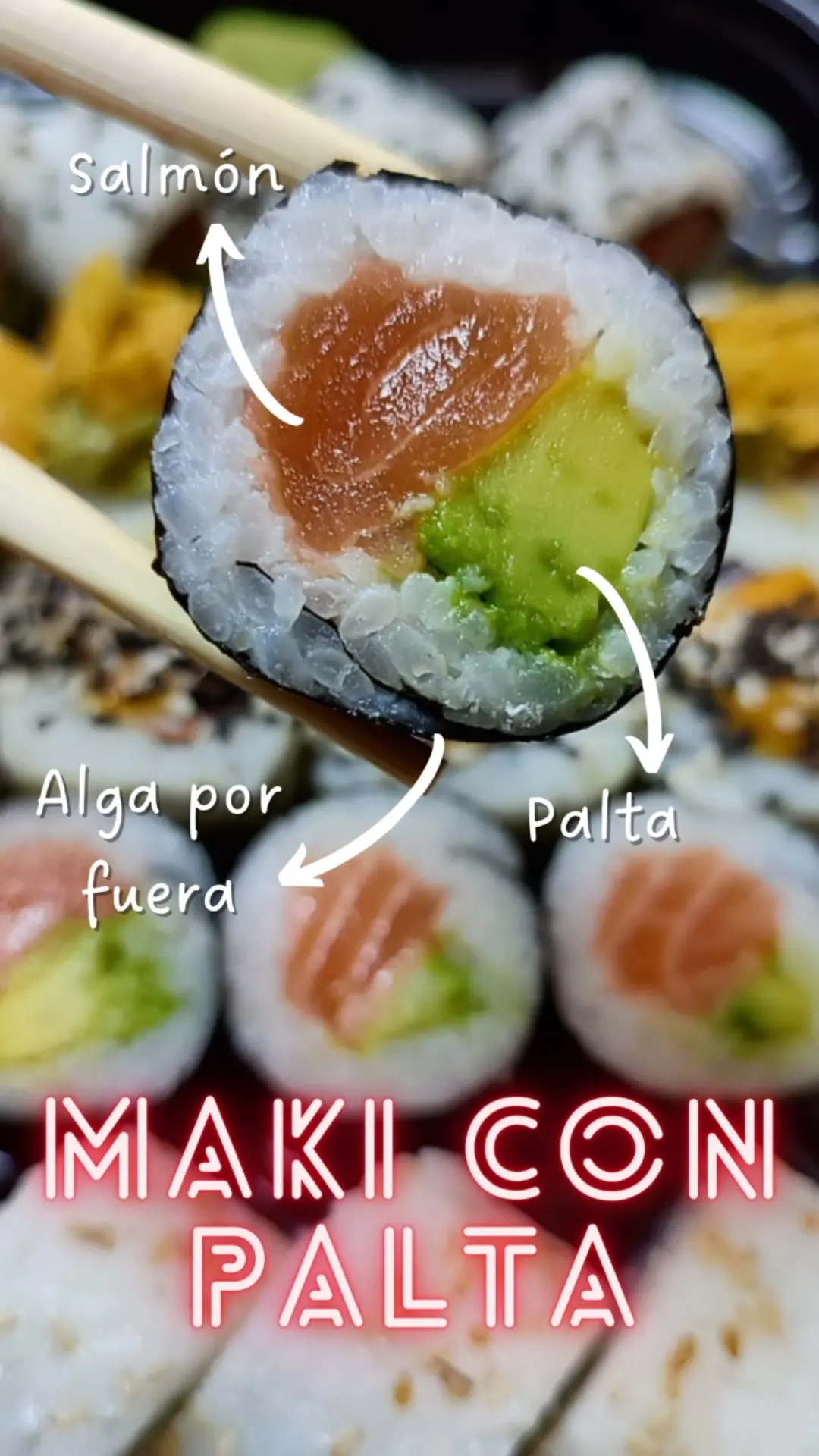 Roll Con Palta cortado, con sus ingredientes a la vista