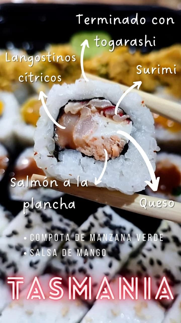 Roll Tasmania cortado, con sus ingredientes a la vista